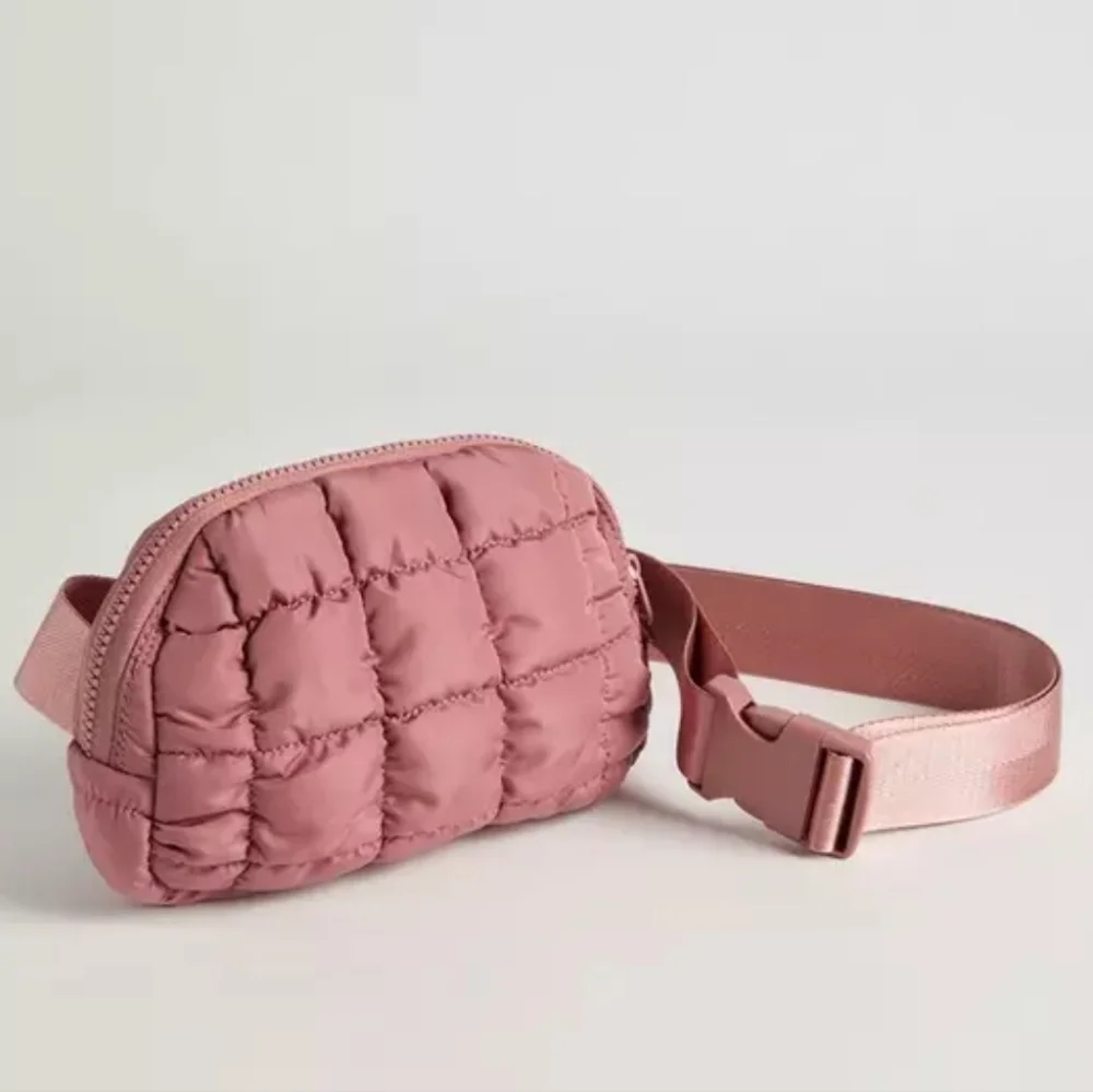 🎉HP🎉 Quilted Belt Bag (torrid) - Picture 2 of 4